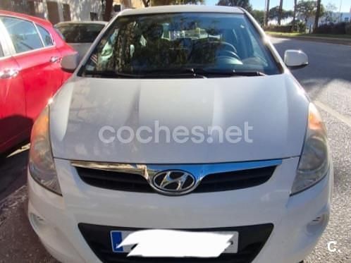 Usado Hyundai i20 Classic 78 CV (57 kW) 2012 Blanco Utilitario