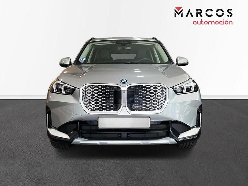 Usado BMW iX1 230 kW (313 CV) 2024 Plateado SUV