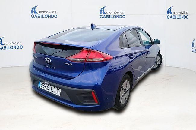 Usado Hyundai Ioniq 141 CV (103 kW) 2021 Azul Utilitario