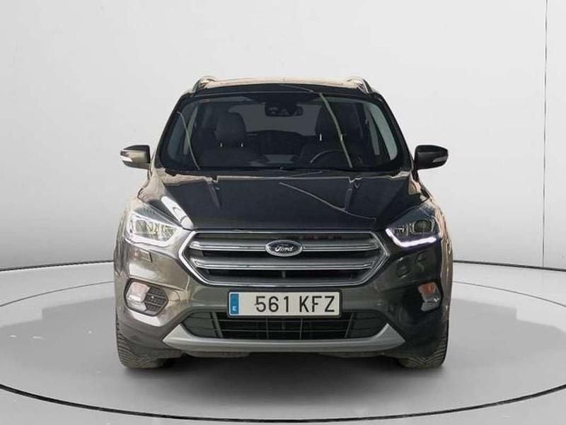 Usado Ford Kuga Titanium 150 HP (110 kW) 2017 Cinzento SUV