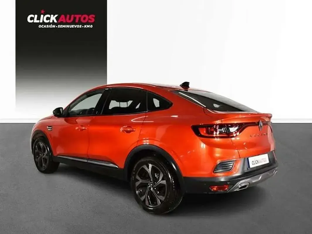 Usado Renault Arkana RS Line 160 CV (117 kW) 2023 Rojo SUV