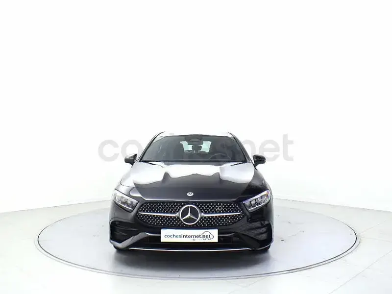 Usado Mercedes A250 218 CV (160 kW) 2025 Negro Berlina
