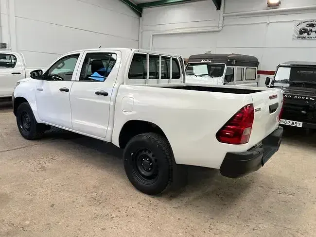 Usado Toyota HiLux 150 HP (110 kW) 2019 Branco Pickup