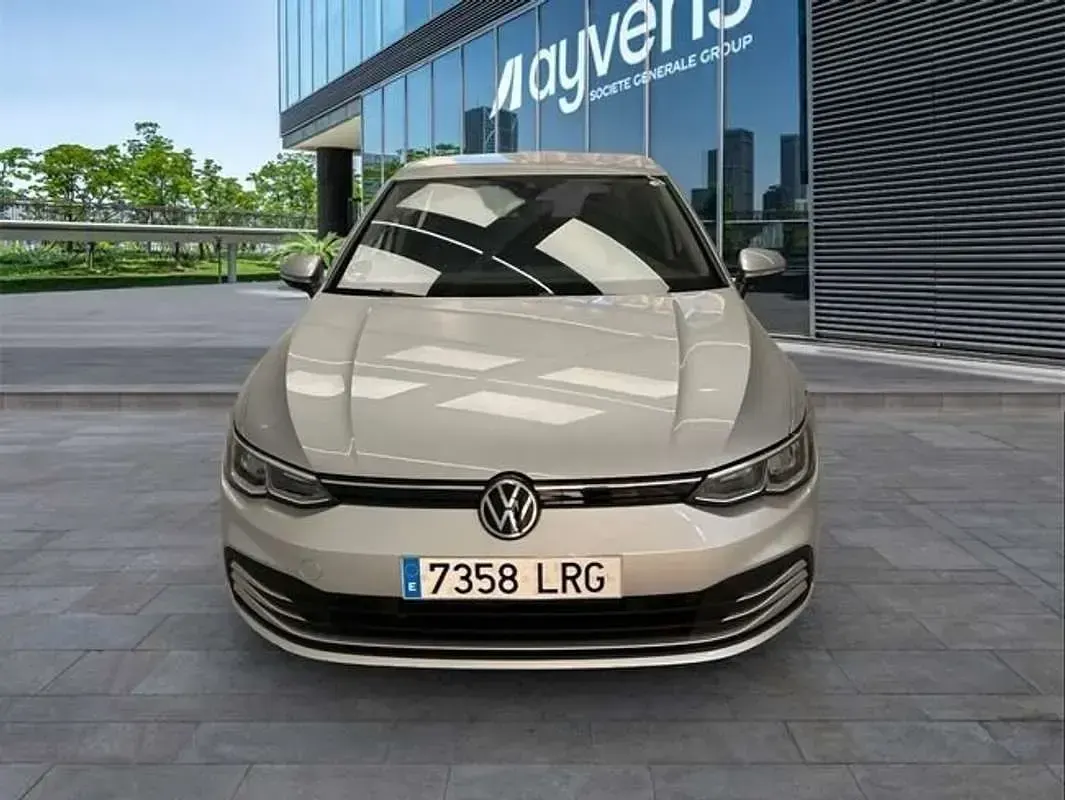 Usado VW Golf VIII Life 116 CV (85 kW) 2021 Blanco Utilitario