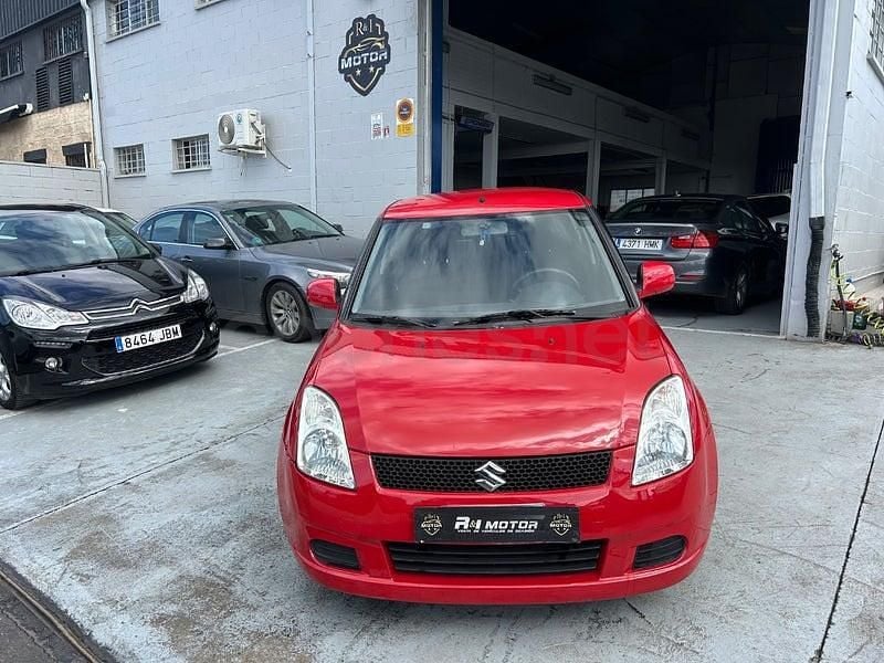 Usado Suzuki Swift GLX 75 CV (55 kW) 2009 Rojo Utilitario