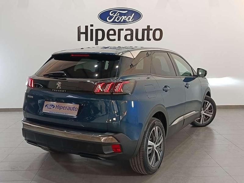 Usado Peugeot 3008 Allure 131 CV (96 kW) 2024 Azul SUV