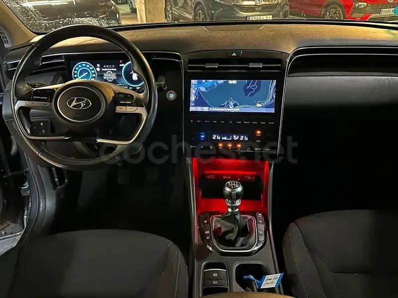 Usado Hyundai Tucson 116 CV (85 kW) 2021 Gris / plata SUV