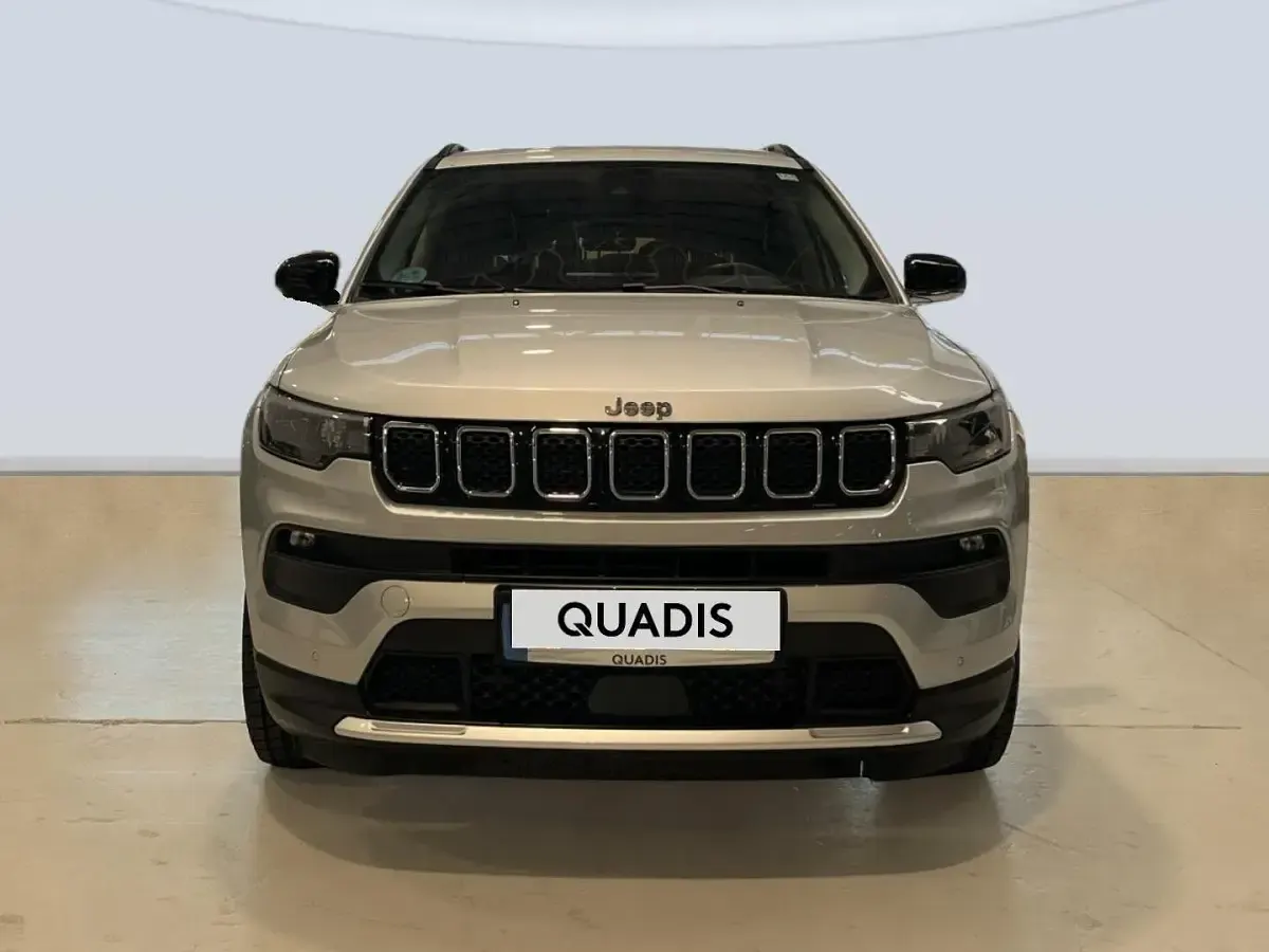 Usado Jeep Compass Limited 131 CV (96 kW) 2022 Gris SUV