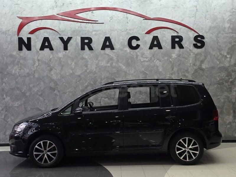 Usado VW Touran Sport 140 CV (102 kW) 2013 Negro Monovolumen