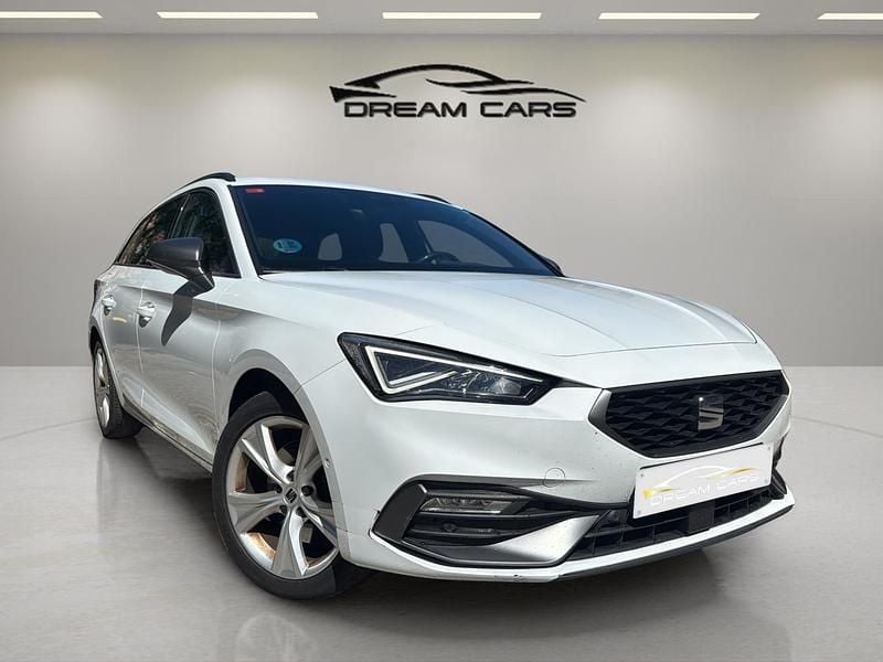 Usado Seat Leon FR 150 CV (110 kW) 2021 Blanco Familiar