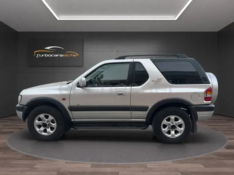 Usado Opel Frontera Sport 115 CV (84 kW) 1999 Gris / plata SUV