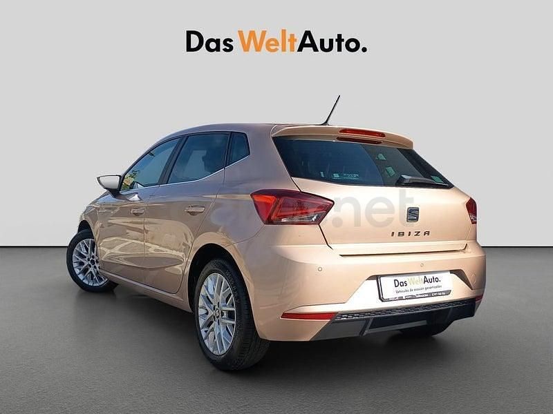 Usado Seat Ibiza Style 95 CV (69 kW) 2018 Beige Utilitario