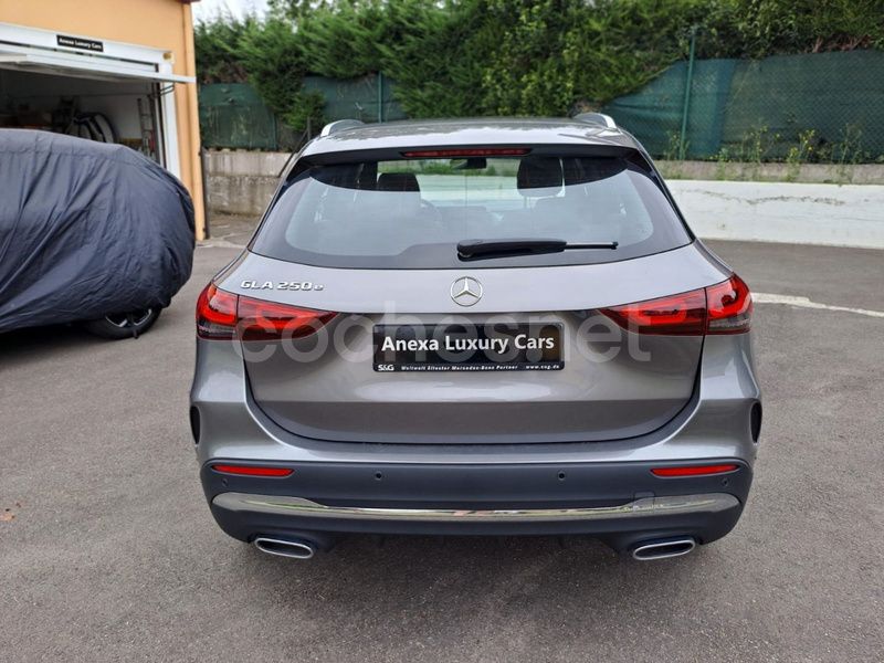 Usado Mercedes GLA250 218 CV (160 kW) 2021 Gris / plata SUV