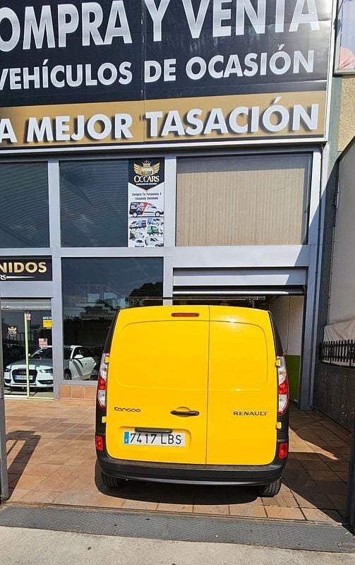 Usado Renault Kangoo 75 CV (55 kW) 2013 Amarillo Utilitario