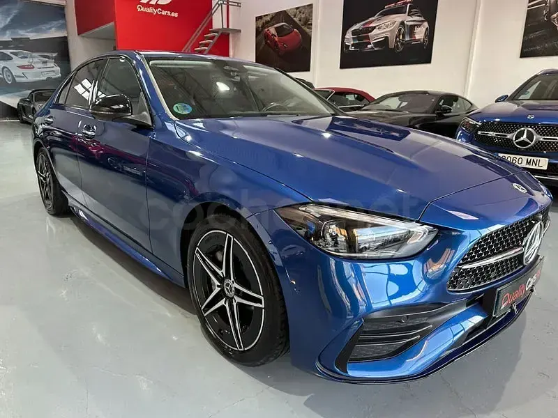 Usado Mercedes C220 200 CV (147 kW) 2023 Azul Berlina