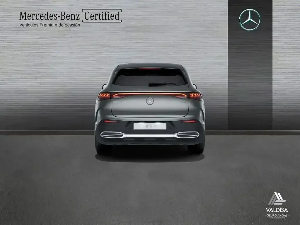 Usado Mercedes EQE500 AMG line 300 kW (408 CV) 2024 Gris selenita SUV