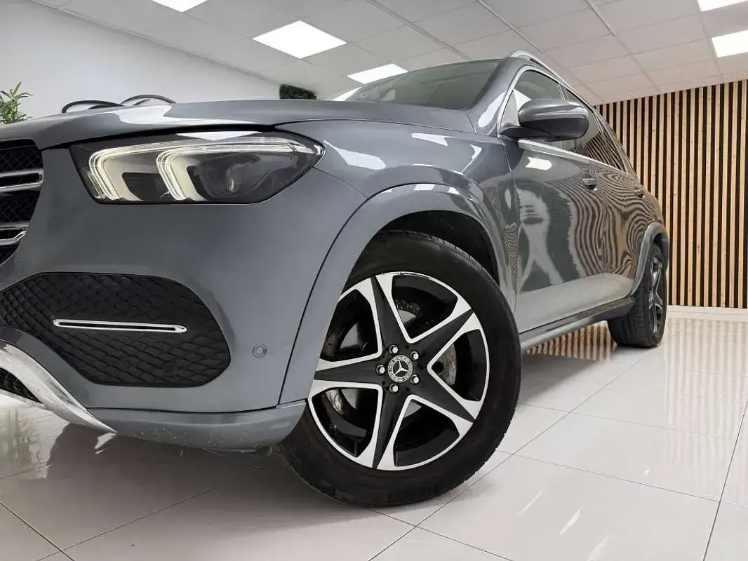 Usado Mercedes GLE300 245 CV (180 kW) 2020 Gris SUV