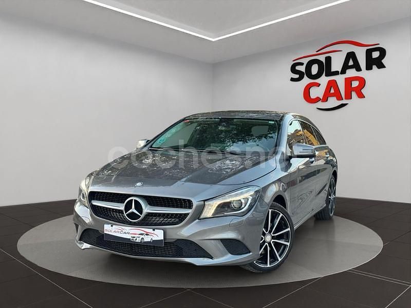 Beige Usado 2017 Mercedes CLA200 Shooting Brake Familiar | 18.400 € (Buen precio) - Imagen 1/4