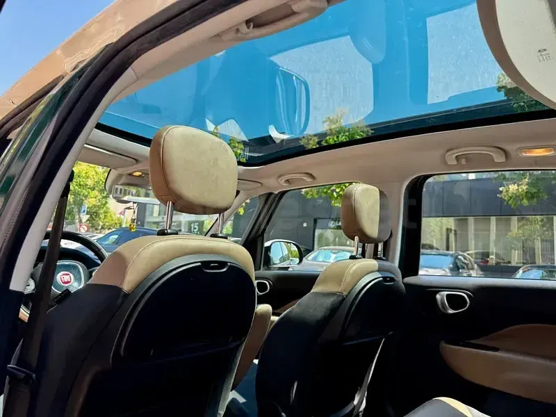 Usado Fiat 500L Lounge 95 CV (69 kW) 2014 Verde Monovolumen
