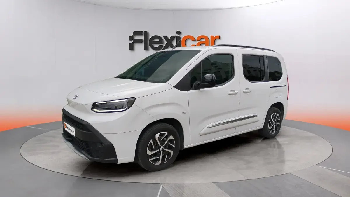 Używany Toyota Proace Verso Advance 131 KM (96 kW) 2025 Biały Kombi