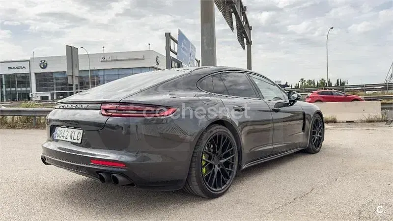 Usado Porsche Panamera 4 462 CV (339 kW) 2018 Gris / plata Berlina