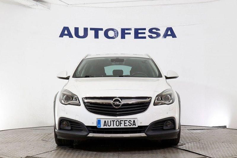 Usado Opel Insignia Country Tourer S 170 CV (125 kW) 2016 Blanco Familiar