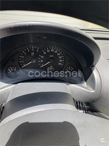 Blanco Usado 2006 Opel Corsa Enjoy Berlina | 1500 € (Super precio) - Imagen 1/4