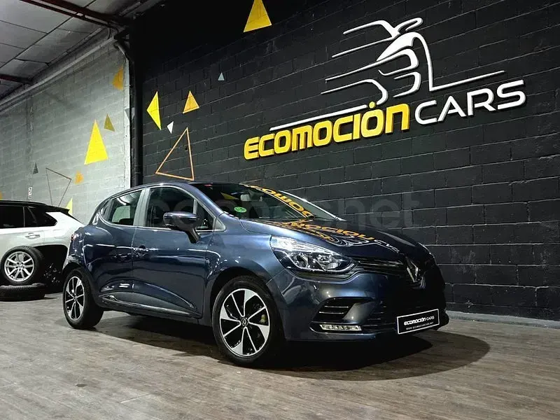 Usado Renault Clio IV Zen 90 CV (66 kW) 2019 Gris / plata Berlina