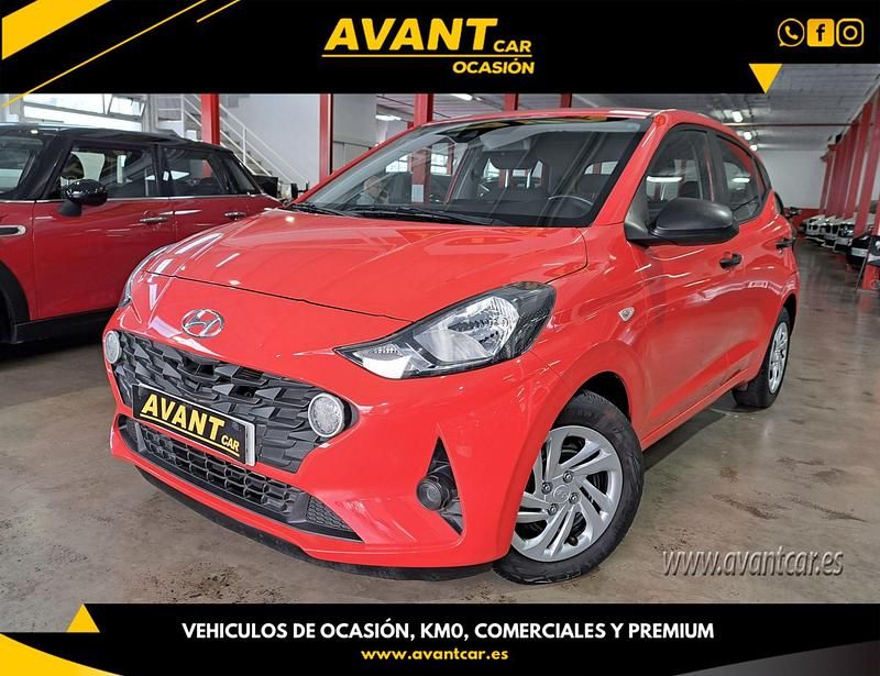 Usado Hyundai i10 67 CV (49 kW) 2020 Rojo Utilitario