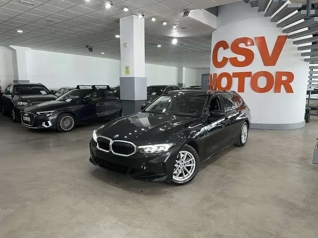 Usado BMW 320e 204 CV (150 kW) 2023 Negro Berlina