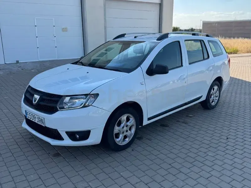 Usado Dacia Logan MCV Lauréate 90 CV (66 kW) 2016 Blanco Familiar