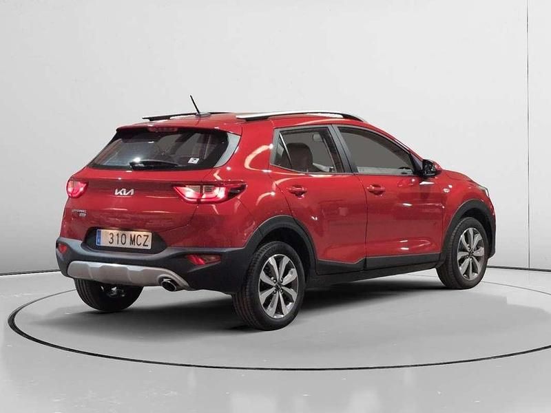 Usado Kia Stonic 102 CV (75 kW) 2021 Rojo SUV