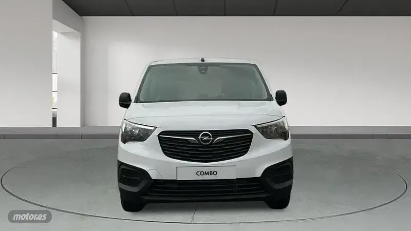 Usado Opel Combo-e Life Edition 100 kW (136 CV) 2023 Blanco Monovolumen