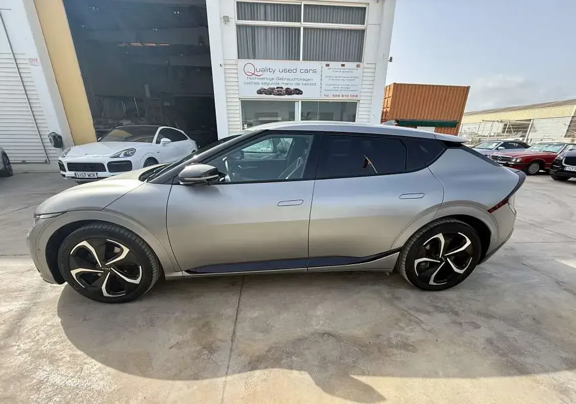Usado Kia EV6 GT-Line 239 kW (325 CV) 2021 Gris SUV