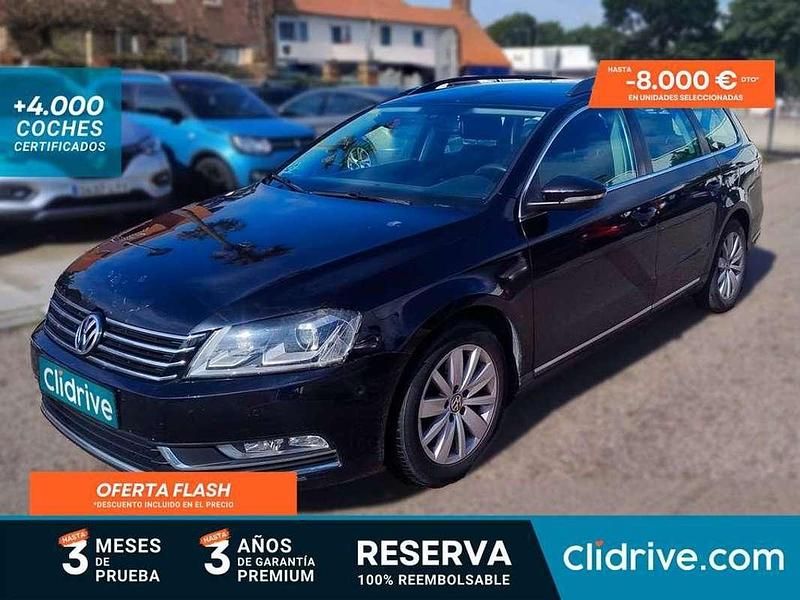Usado VW Passat Highline 140 CV (102 kW) 2012 Negro Familiar
