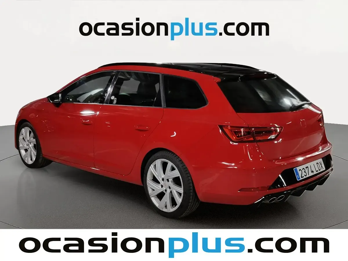 Usado Seat Leon FR 150 CV (110 kW) 2020 Blanco Monovolumen