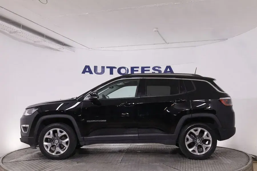 Usado Jeep Compass Limited 170 CV (125 kW) 2017 Negro SUV