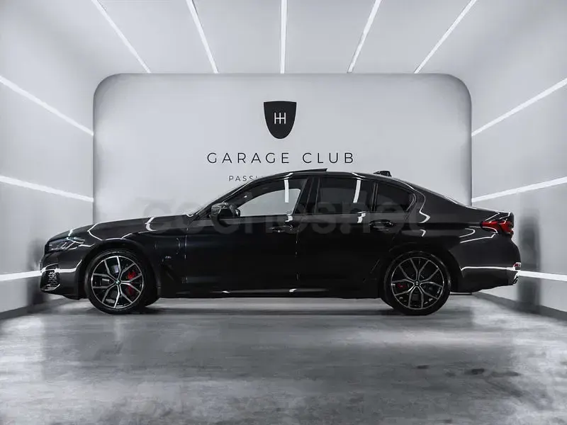 Usado BMW 530e M Sport 292 HP (214 kW) 2021 Preto Sedan