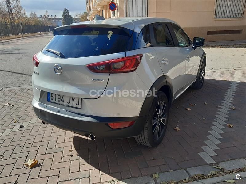Usado Mazda CX-3 Luxury 105 HP (77 kW) 2017 Cinzento SUV