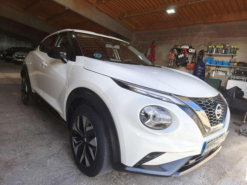 Usado Nissan Kiiro 114 HP (83 kW) 2022 Branco SUV