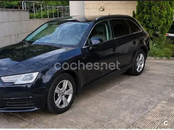Usado Audi A4 150 CV (110 kW) 2016 Azul Familiar