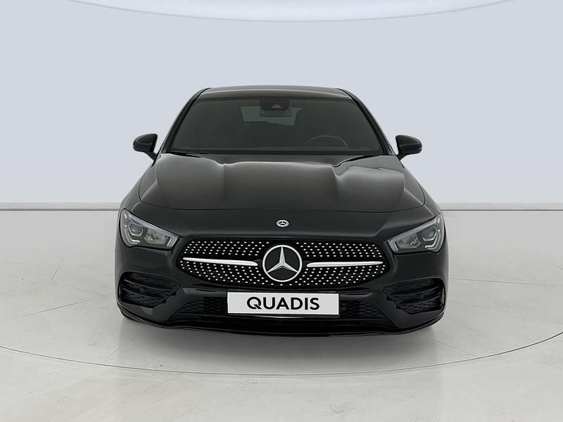 Usado Mercedes CLA200 150 CV (110 kW) 2022 Negro Familiar