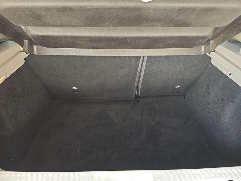 Usado Dacia Sandero Stepway 90 CV (66 kW) 2016 Blanco