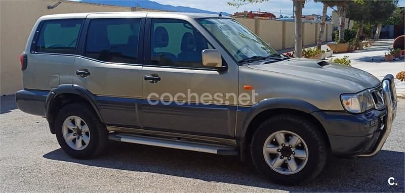 Usado Nissan Terrano Comfort 125 CV (91 kW) 2002 Beige SUV