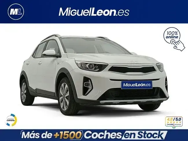 Usado Kia Stonic 84 CV (61 kW) 2023 Blanco SUV