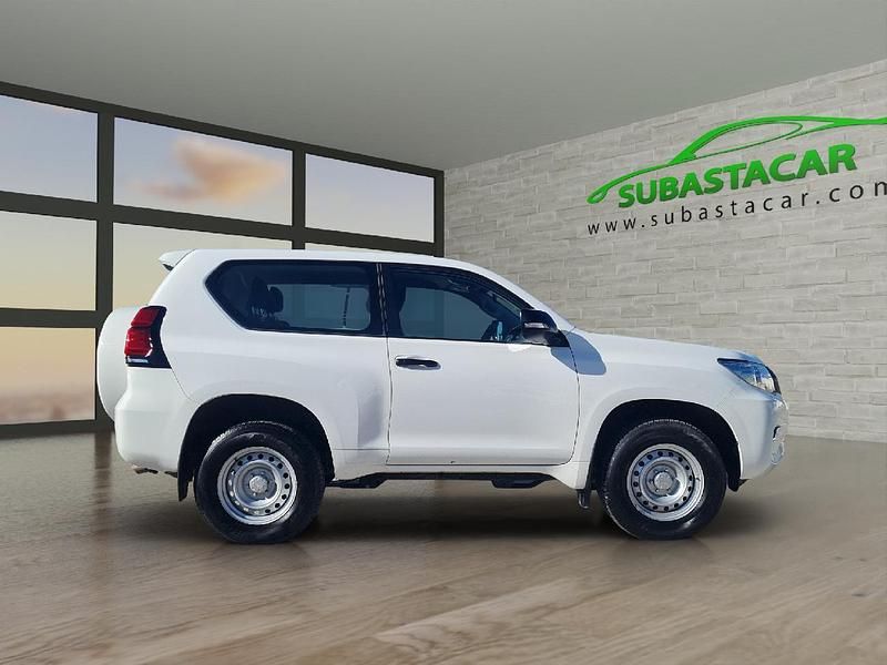 Usado Toyota Land Cruiser 176 CV (129 kW) 2021 Blanco SUV