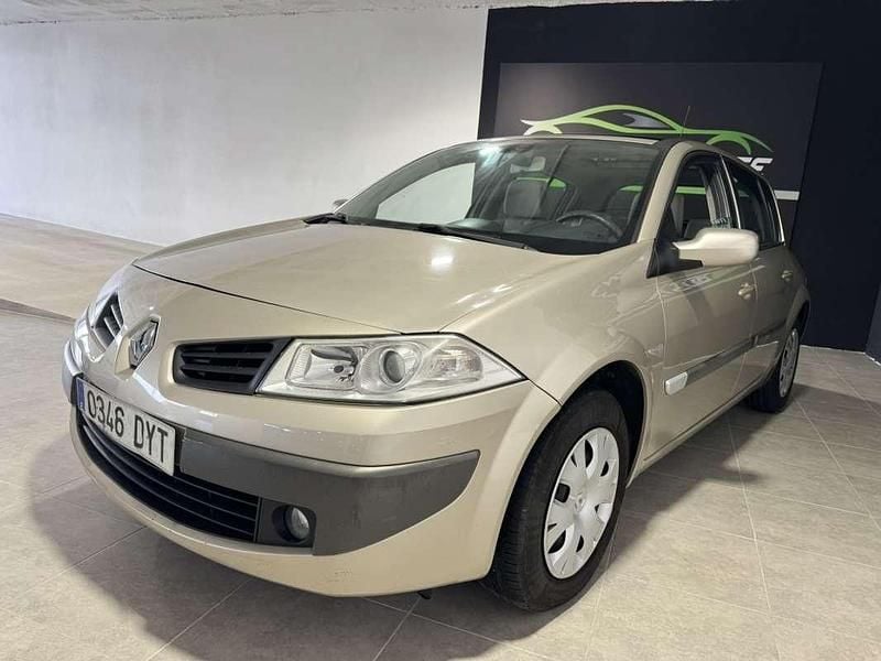 Usado Renault Mégane II Authentique 100 CV (73 kW) 2006 Beige Utilitario
