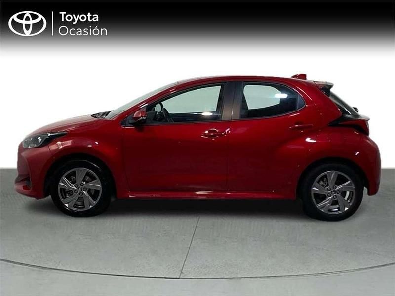 Usado Toyota Yaris Hybrid Active 116 CV (85 kW) 2024 Monovolumen