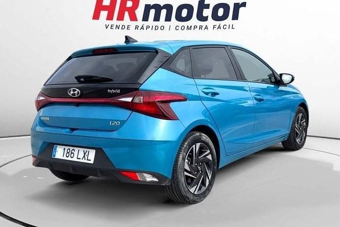 Usado Hyundai i20 102 CV (75 kW) 2022 Azul Utilitario