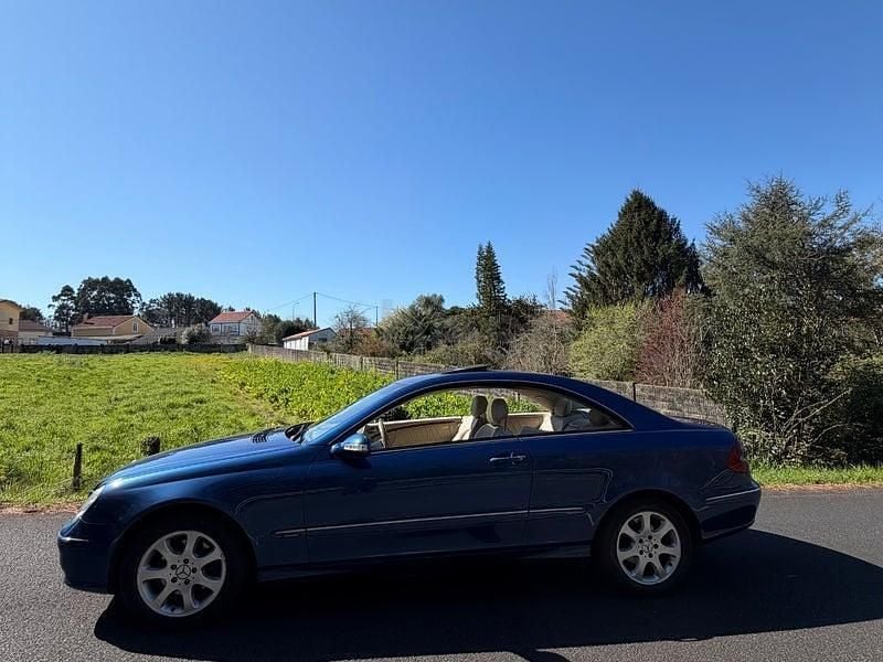 Usado Mercedes CLK270 Elegance 170 CV (125 kW) 2005 Azul Coupe